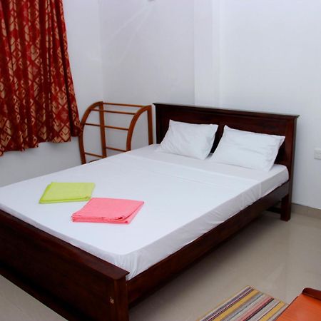 Bed and Breakfast Heaven Star Rest à Mirissa Extérieur photo