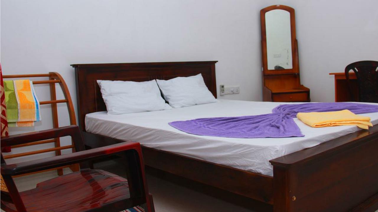 Bed and Breakfast Heaven Star Rest à Mirissa Extérieur photo